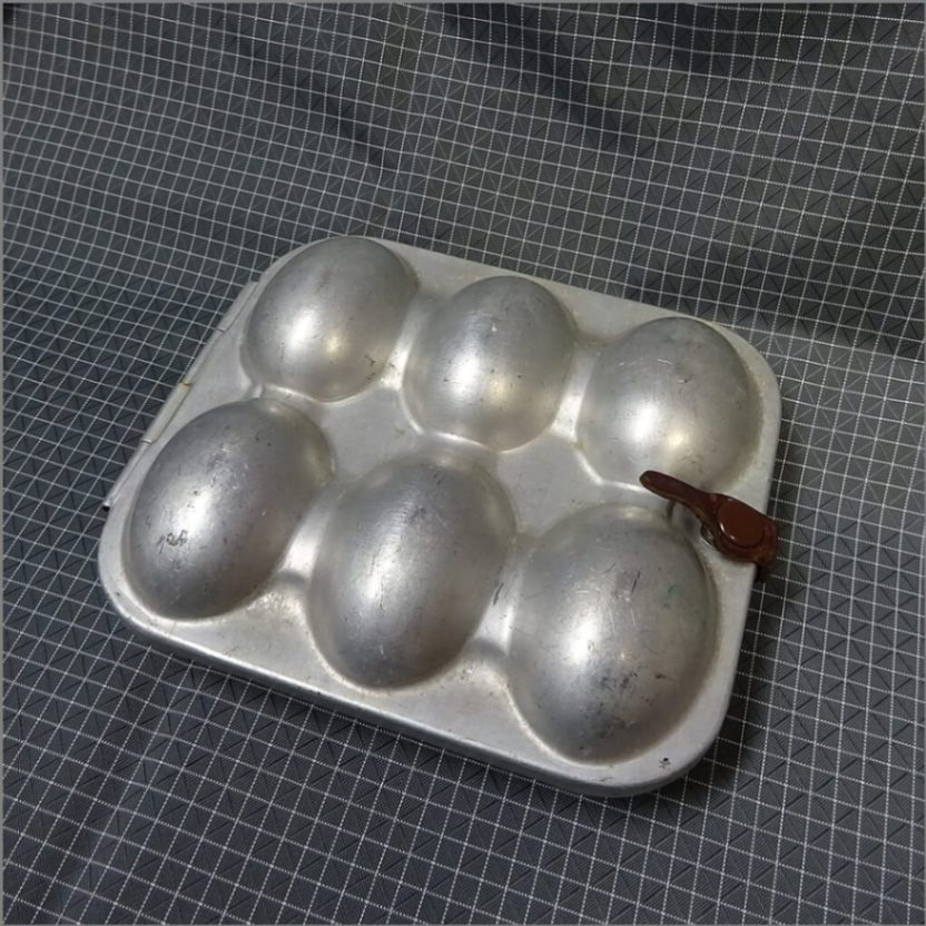 Vintage Egg Carry<BR>アルミ エッグケース<BR>1950年代 ビンテージ<BR>エッグホルダー
