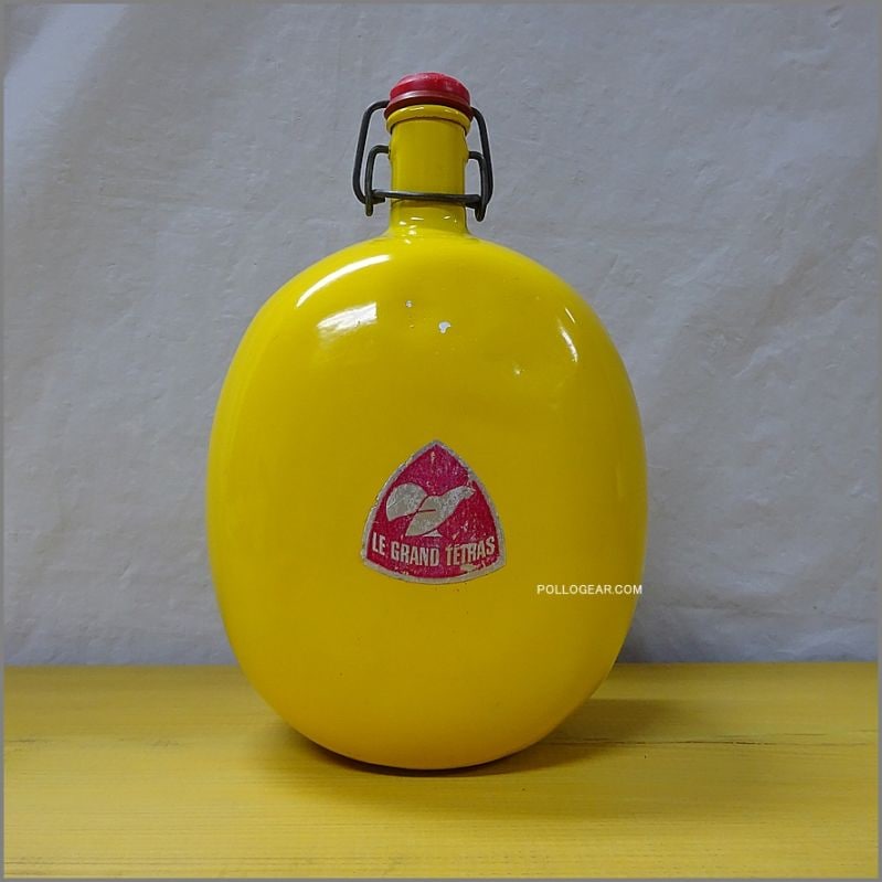 2.0L グランテトラ 1960年代<BR>旧丸型 LE GRAND TETRAS<BR>シルバーラベル イエロー<BR>VINTAGE ウォーターボトル 黄色