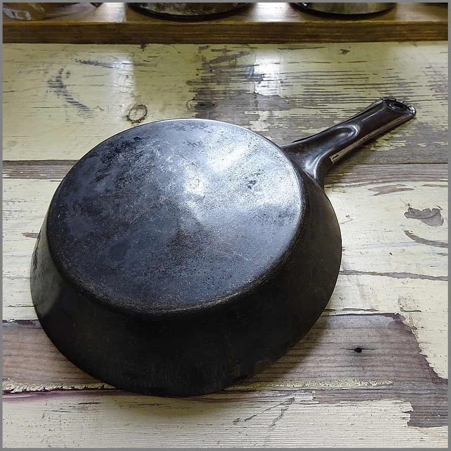 1940年代 NATIONAL USA<BR>ビンテージ フライパン<BR>鉄フライパン アメリカ製<BR>Cowboy Frying Pans 152㎜