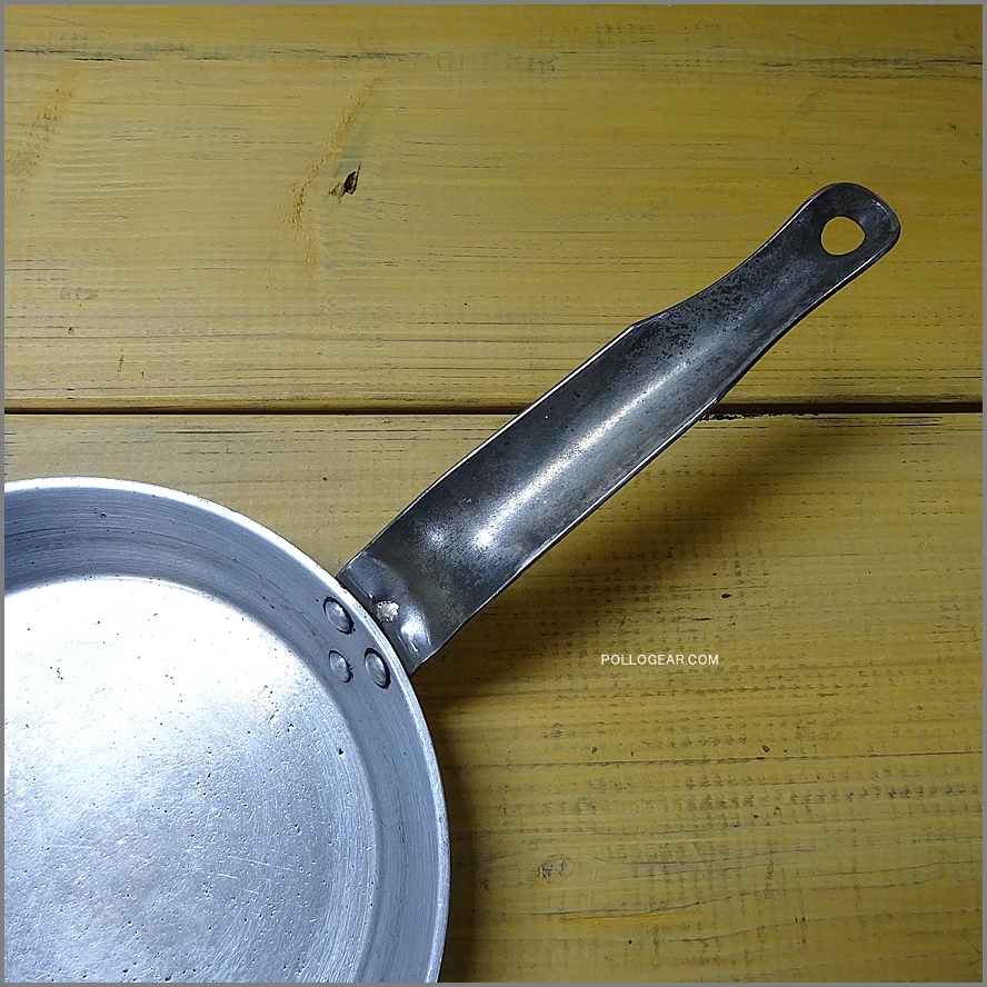 1930’s WEAR-EVER 307<BR>ビンテージ フライパン<BR>デカロゴ ウエアエバー USA製<BR> Aluminum Frying Pans 175㎜ アルミフライパン