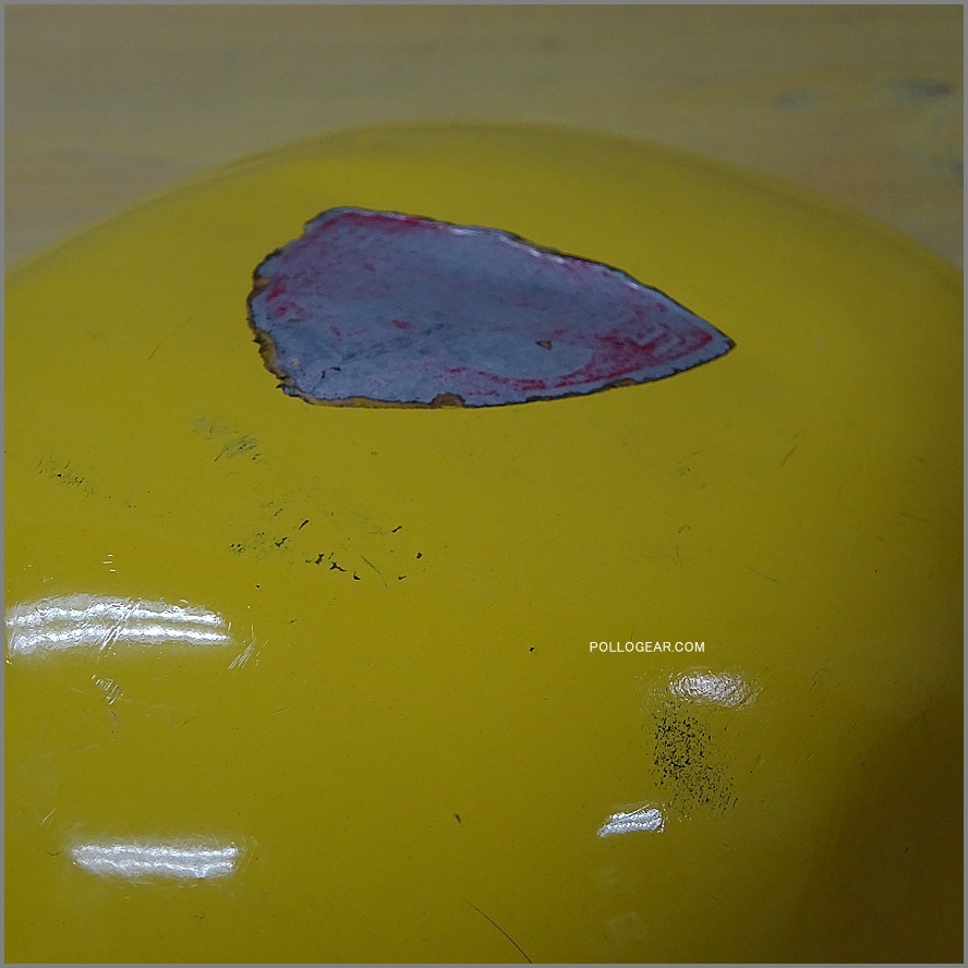 1970年代 グランテトラ 1.0L<BR>旧丸型 LE GRAND TETRAS<BR>シルバーラベル 黄色<BR>VINTAGE ウォーターボトル イエロー