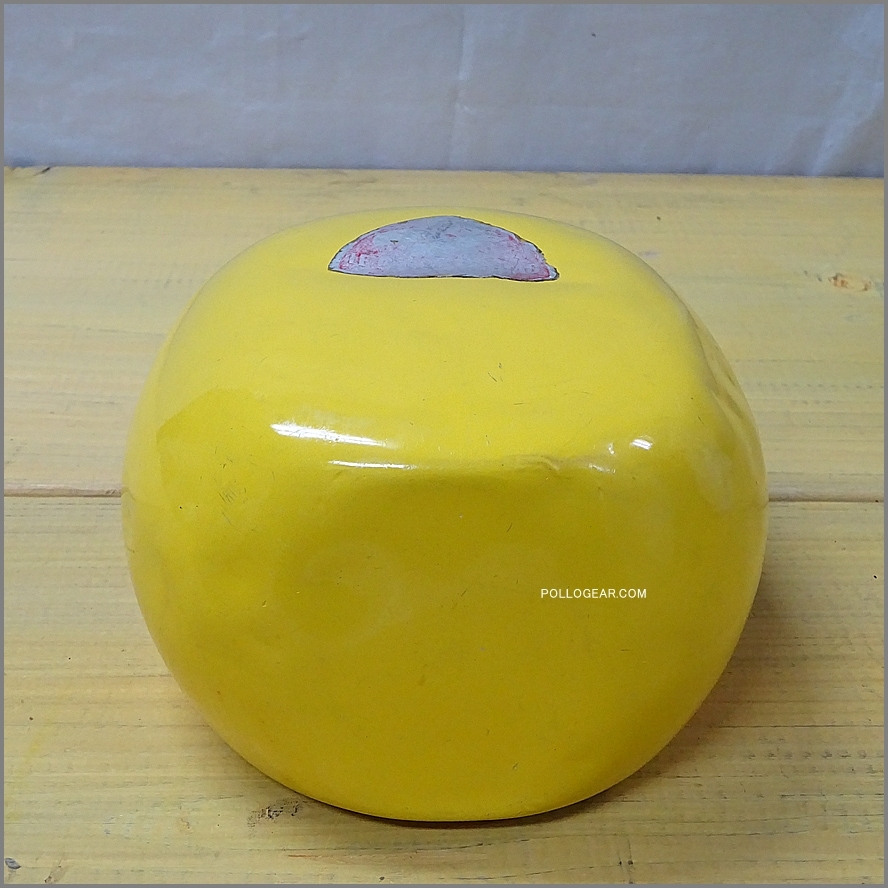 1970年代 グランテトラ 1.0L<BR>旧丸型 LE GRAND TETRAS<BR>シルバーラベル 黄色<BR>VINTAGE ウォーターボトル イエロー