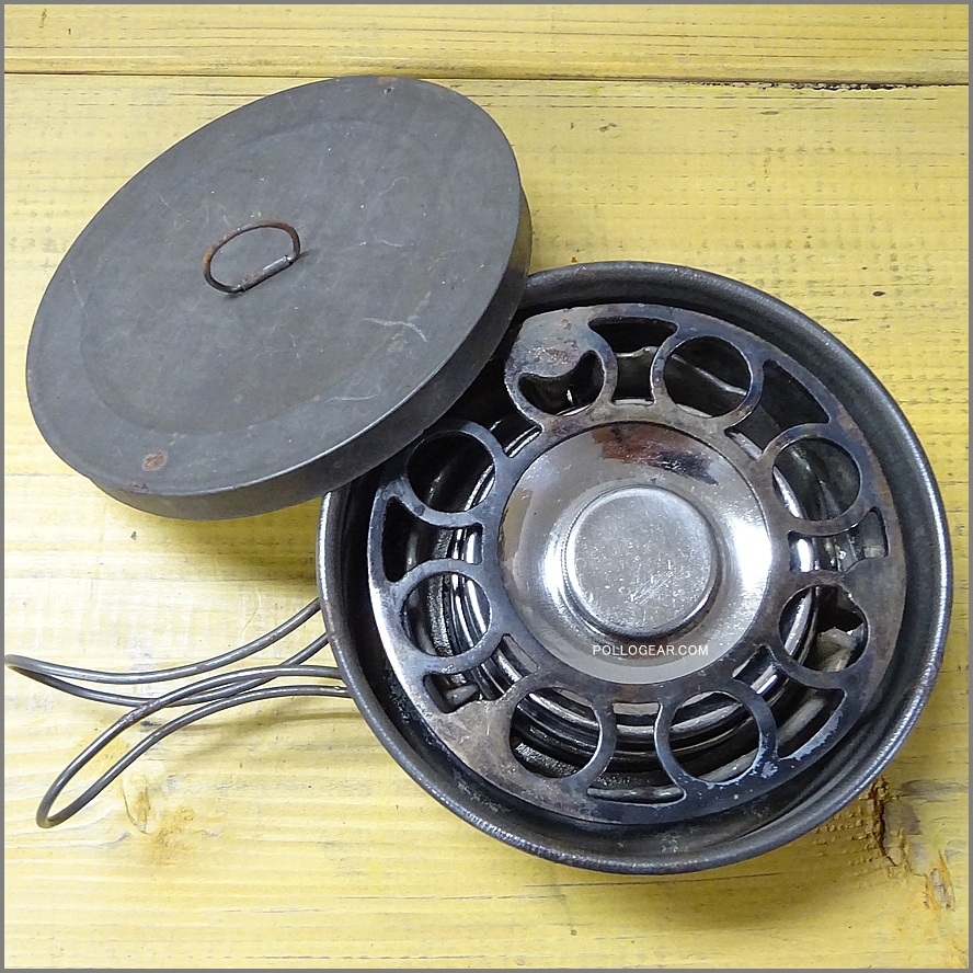 Early 1900’s WT&CO USA<BR>クッカー アルコールストーブ<BR>Vintage Tin Pot & Spirit Burner<BR>Whitall Tatum & Co Pocket Stove<BR>ビンテージ ポケットストーブ アメリカ製 
