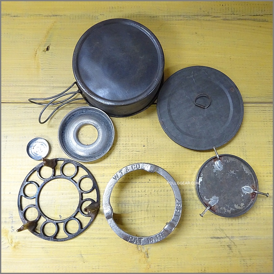 Early 1900’s WT&CO USA<BR>クッカー アルコールストーブ<BR>Vintage Tin Pot & Spirit Burner<BR>Whitall Tatum & Co Pocket Stove<BR>ビンテージ ポケットストーブ アメリカ製 