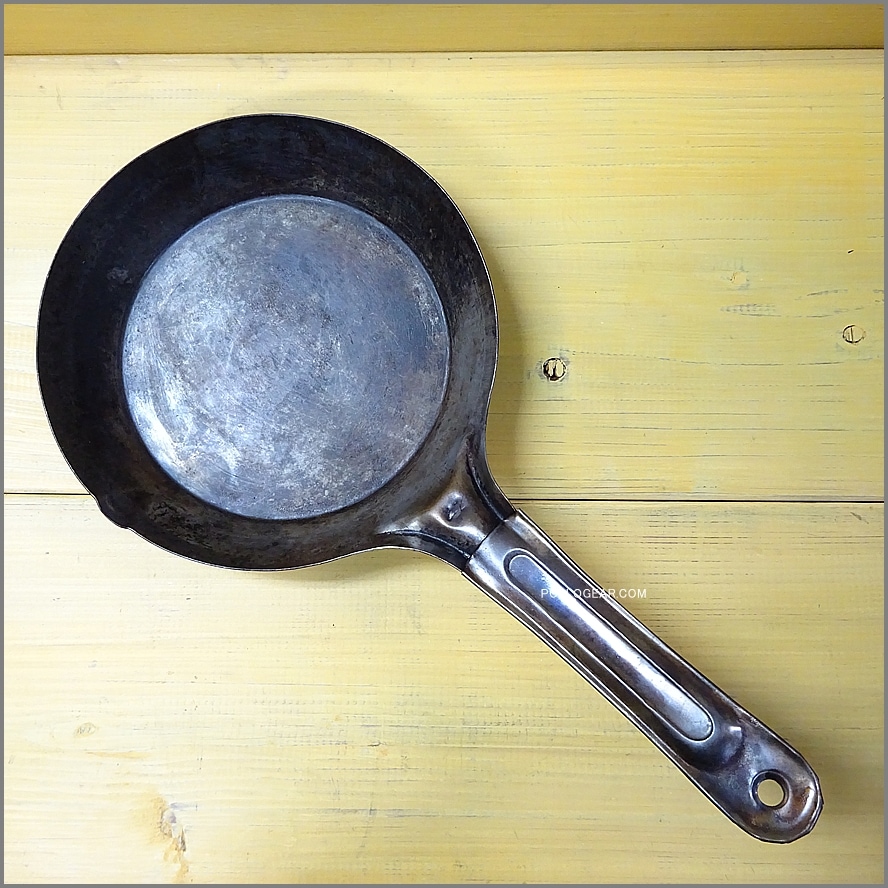 1960年代 USA 230㎜<BR>ビンテージ フライパン<BR>鉄フライパン
