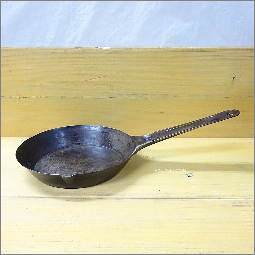 1960年代 USA 230㎜<BR>ビンテージ フライパン<BR>鉄フライパン アメリカ製<BR>Cowboy Frying Pans ミリタリー