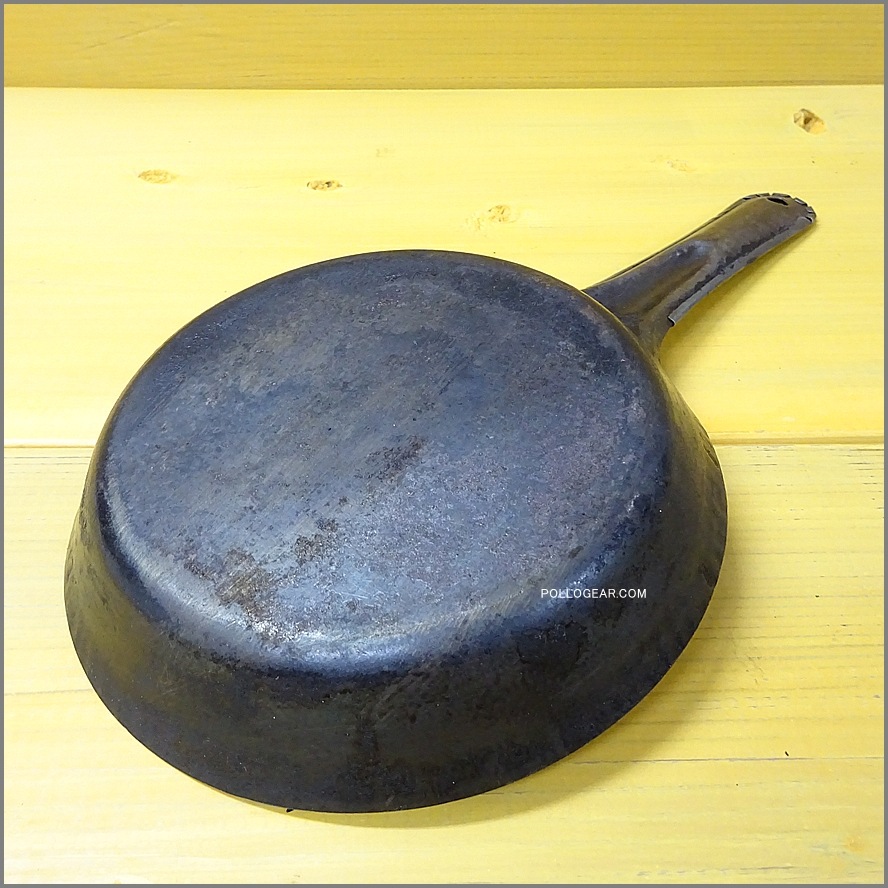 1950年代 NATIONAL 152㎜<BR>ビンテージ フライパン<BR>鉄フライパン アメリカ製<BR>Cowboy Frying Pans
