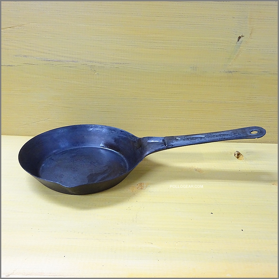 1960年代 USA 152㎜<BR>ビンテージ フライパン<BR>鉄フライパン アメリカ製<BR>Cowboy Frying Pans ミリタリーキャンプ