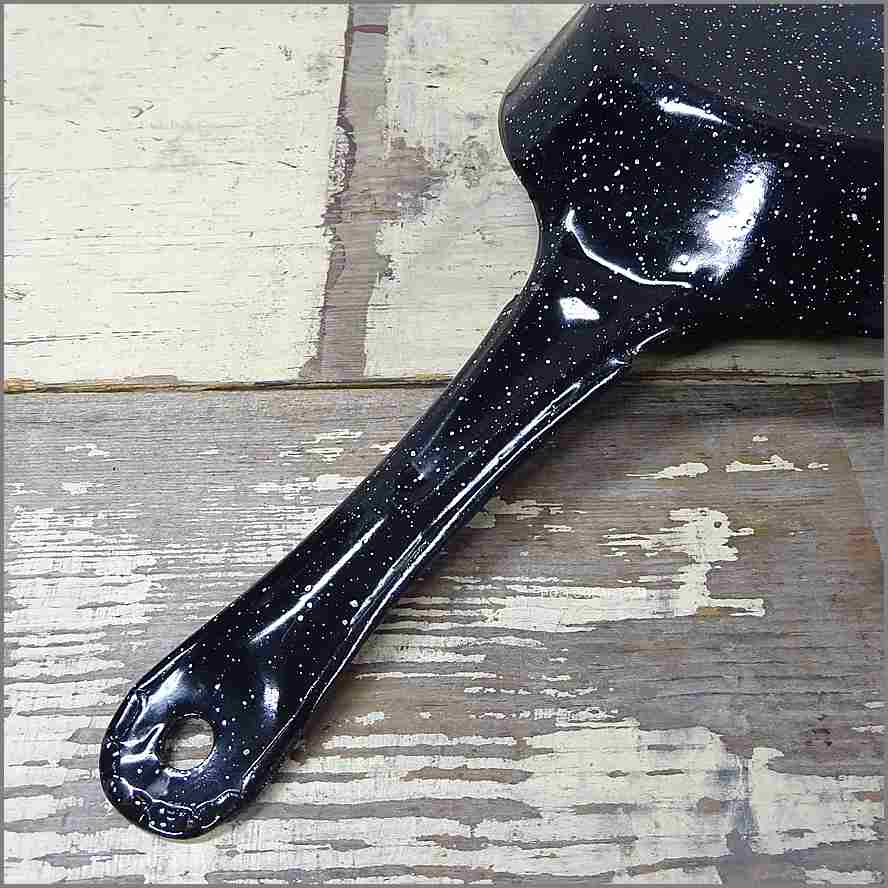 1960年代 琺瑯 152㎜<BR>ビンテージ フライパン<BR>鉄フライパン アメリカ製<BR>Cowboy Frying Pans USA<br>エナメルコーティング