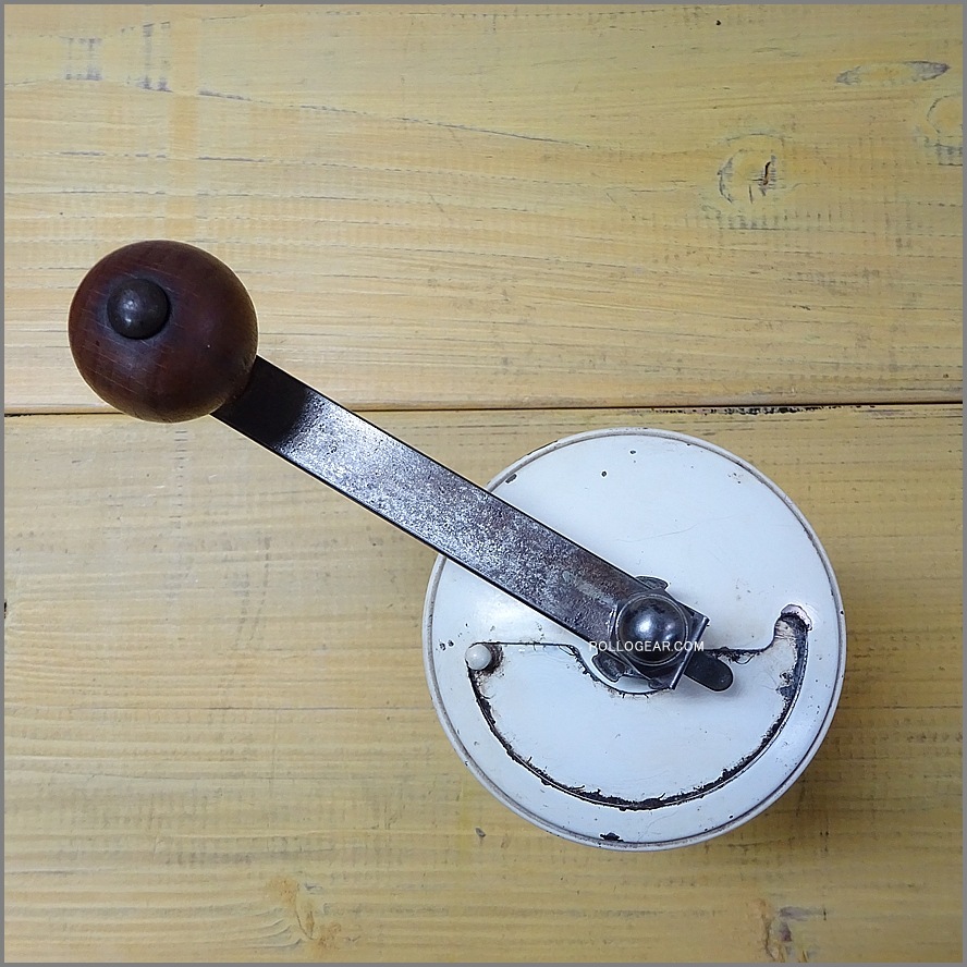 1950年代 プジョー ディアボロ<BR>DIABOLO Metal Coffee Grinder<BR