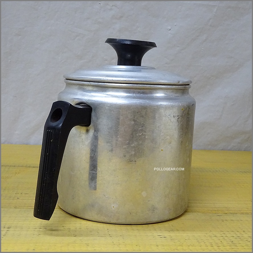 1950年代 COMET USA 0.5L<BR>小さな アルミ ビンテージケトル<BR>コメット コーヒー ポット ミロ<BR>VINTAGE MIRRO COFFEE POT<BR>MADE IN USA