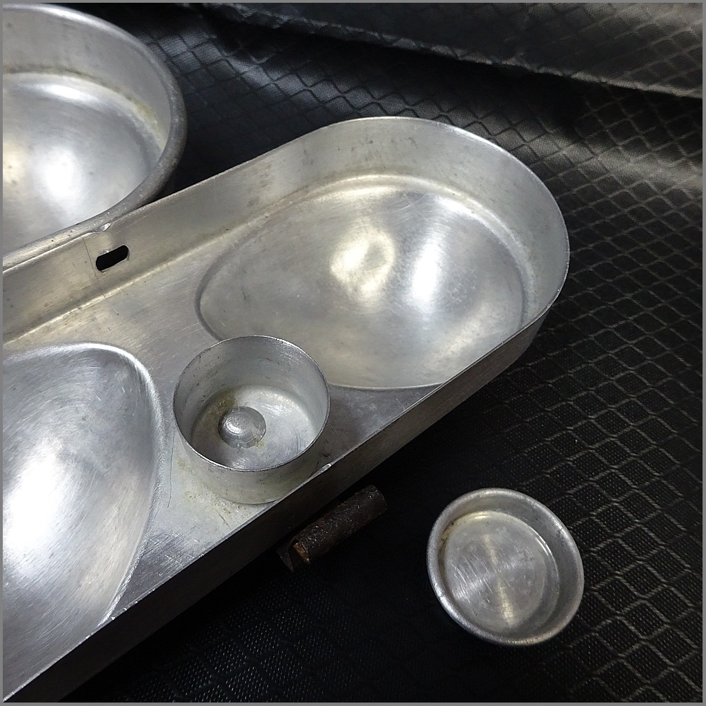 アルミ エッグキャリー 1940年代 ドイツ製<BR>アルミ エッグケース<BR>Vintage Egg