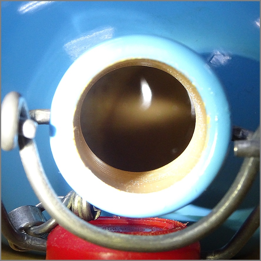 1970年代 グランテトラ 1.0L<BR>旧丸型 LE GRAND TETRAS<BR>シルバーラベル 水色<BR>VINTAGE ウォーターボトル ターコイズブルー