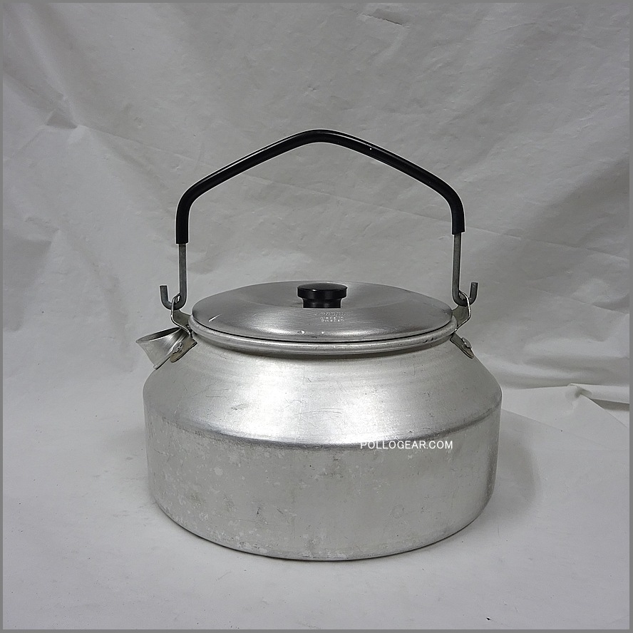 Vintage 70s～ トランギア　アルミ　ケトル　ヤカン　筆記体 1970年代 後期 Trangia<BR>トランギア 筆記体ロゴ<BR>0.9L ケトル