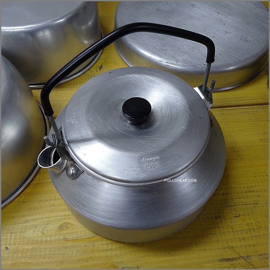 Vintage 70s～ トランギア　アルミ　ケトル　ヤカン　筆記体 1970年代 後期 Trangia<BR>トランギア 筆記体ロゴ<BR>0.9L ケトル