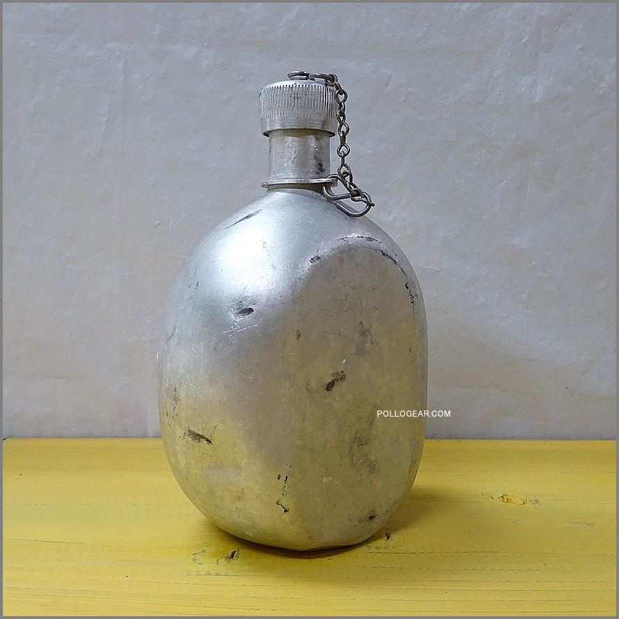 50年代 LE GRAND TETRAS<BR>1.0L スクリューキャップ<BR>VINTAGE グランテトラ ツバ付き<BR>ウォーターボトル ゴールドラベル