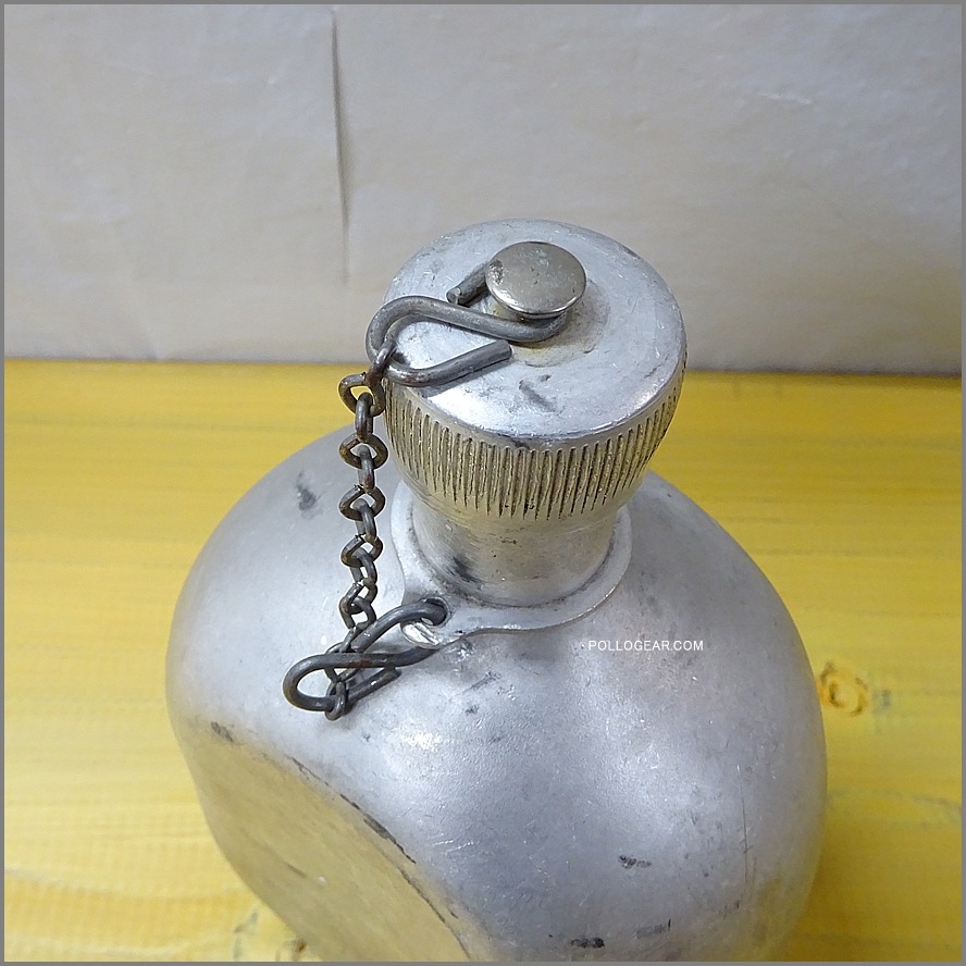 50年代 LE GRAND TETRAS<BR>1.0L スクリューキャップ<BR>VINTAGE グランテトラ ツバ付き<BR>ウォーターボトル ゴールドラベル