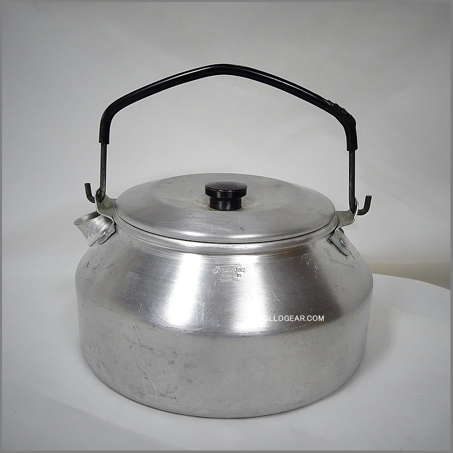 Early1970 Trangia<BR>トランギア 筆記体ロゴ<BR>0.9L ケトル やかん<BR>ビンテージ キャンプギア