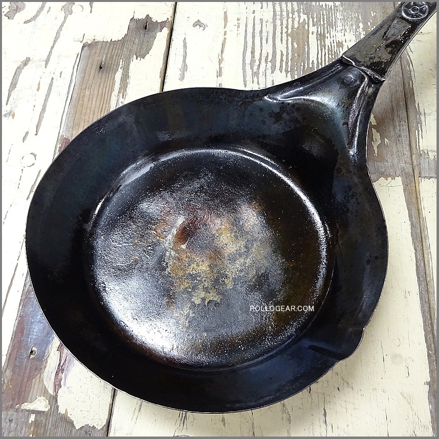 190㎜ WAGON WHEEL<BR>ビンテージ フライパン<BR>鉄フライパン アメリカ製<BR>1940's Cowboy Frying Pans