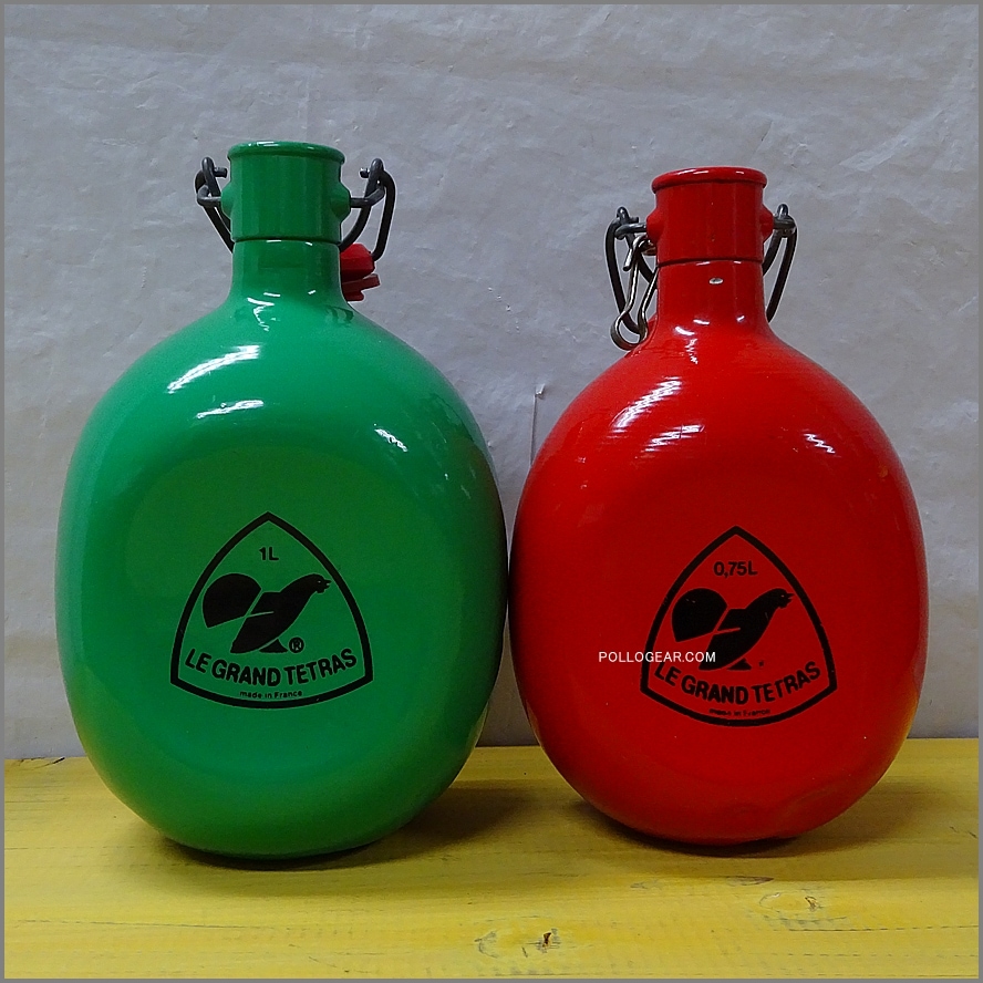 1980年代 グランテトラ 0.75L<BR>丸型 LE GRAND TETRAS<BR>VINTAGE ウォーターボトル<br>赤 レッド ビンテージキャンプ