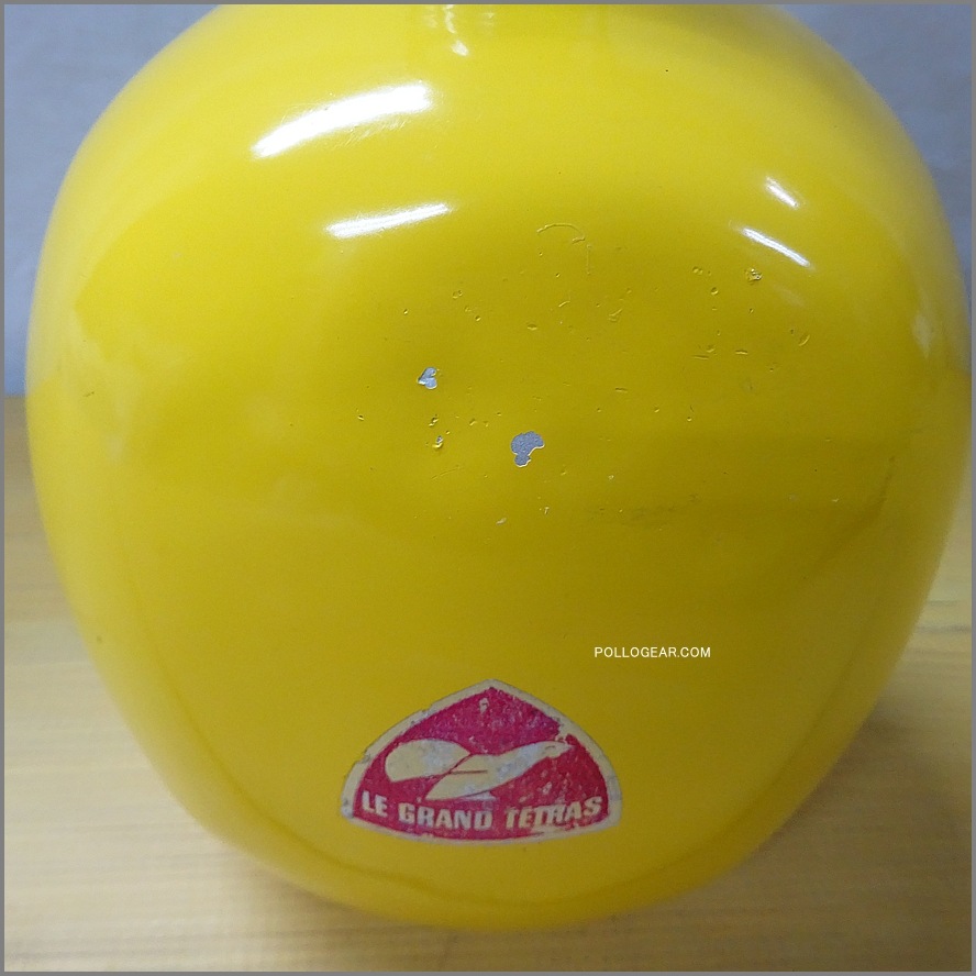 2.0L グランテトラ 1960年代<BR>旧丸型 LE GRAND TETRAS<BR>シルバーラベル イエロー<BR>VINTAGE ウォーターボトル 黄色