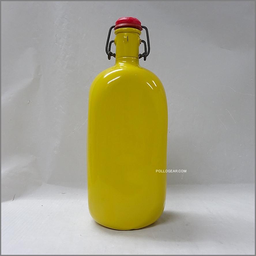 1970年代 グランテトラ 1.0L<BR>角型 LE GRAND TETRAS<BR>VINTAGE ウォーターボトル<BR>シルバーラベル後期 イエロー 黄色