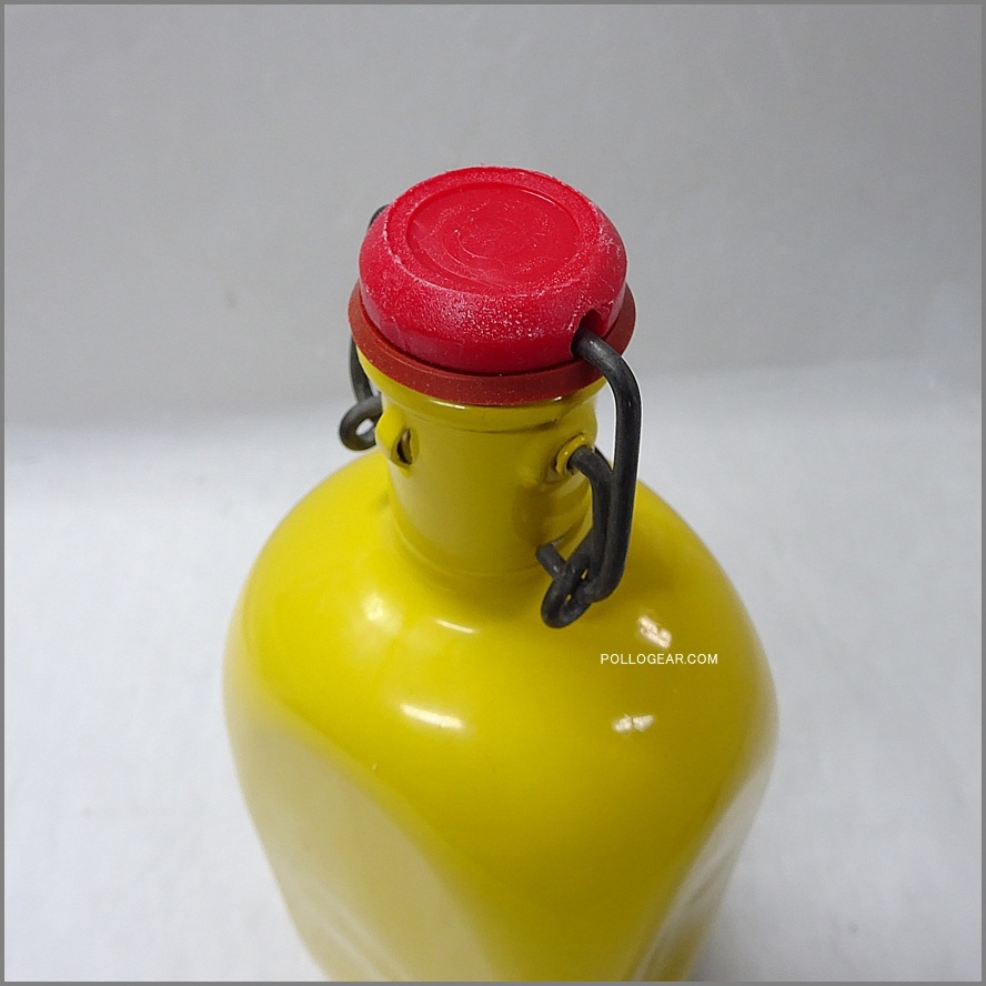 1970年代 グランテトラ 1.0L<BR>角型 LE GRAND TETRAS<BR>VINTAGE ウォーターボトル<BR>シルバーラベル後期 イエロー 黄色