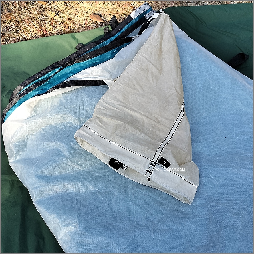2007年 グラナイトギア 10×12<br>ホワイトライトニングタープ<br>GRANITE GEAR SILTARP<br>シルタープ White Lightning Tarp<br>バイカラー ブルー ホワイト<br>シルナイロン カテナリーカット ULTRALIGHT CLASSIC