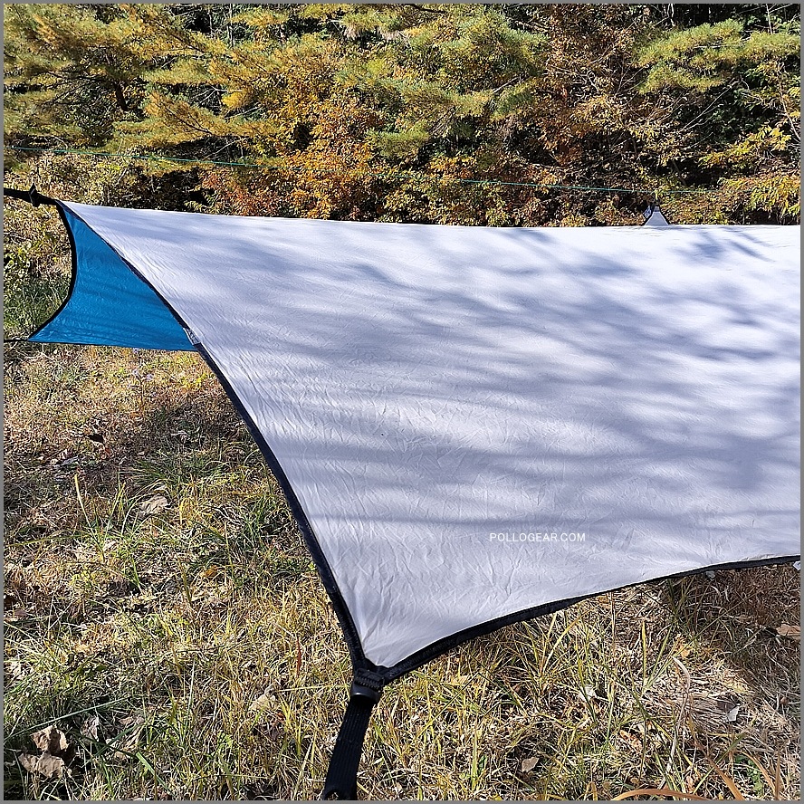 2007年 グラナイトギア 10×12<br>ホワイトライトニングタープ<br>GRANITE GEAR SILTARP<br>シルタープ White Lightning Tarp<br>バイカラー ブルー ホワイト<br>シルナイロン カテナリーカット ULTRALIGHT CLASSIC