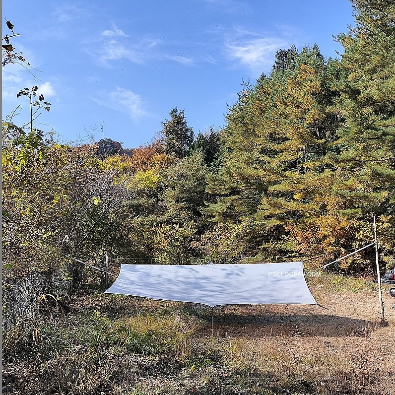 2007年 グラナイトギア 10×12<br>ホワイトライトニングタープ<br>GRANITE GEAR SILTARP<br>シルタープ White Lightning Tarp<br>バイカラー ブルー ホワイト<br>シルナイロン カテナリーカット ULTRALIGHT CLASSIC