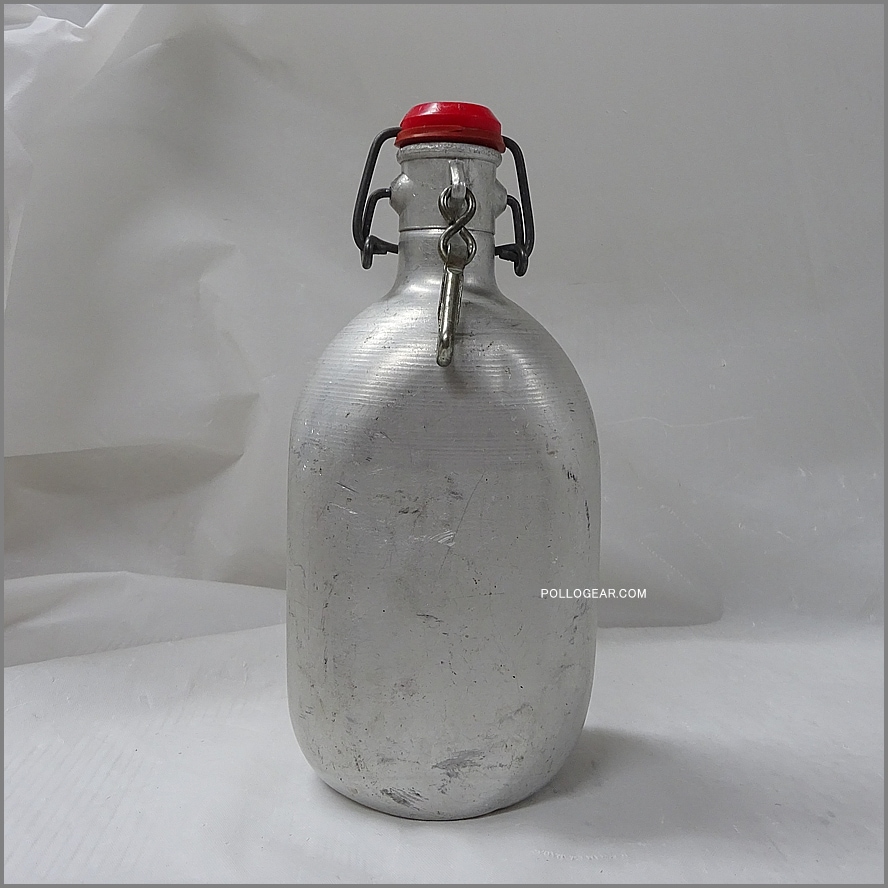 1970年代 グランテトラ 0.75L<BR>角型 LE GRAND TETRAS<BR>VINTAGE ウォーターボトル<BR>シルバー アルミ無垢 