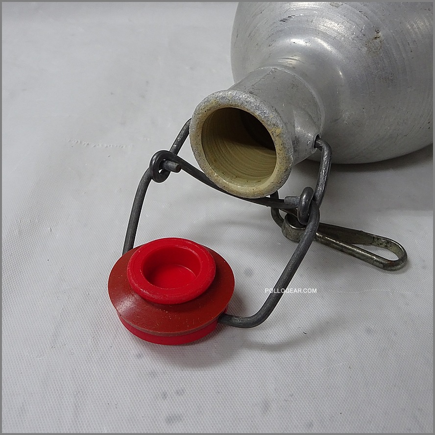 1970年代 グランテトラ 0.75L<BR>角型 LE GRAND TETRAS<BR>VINTAGE ウォーターボトル<BR>シルバー アルミ無垢 