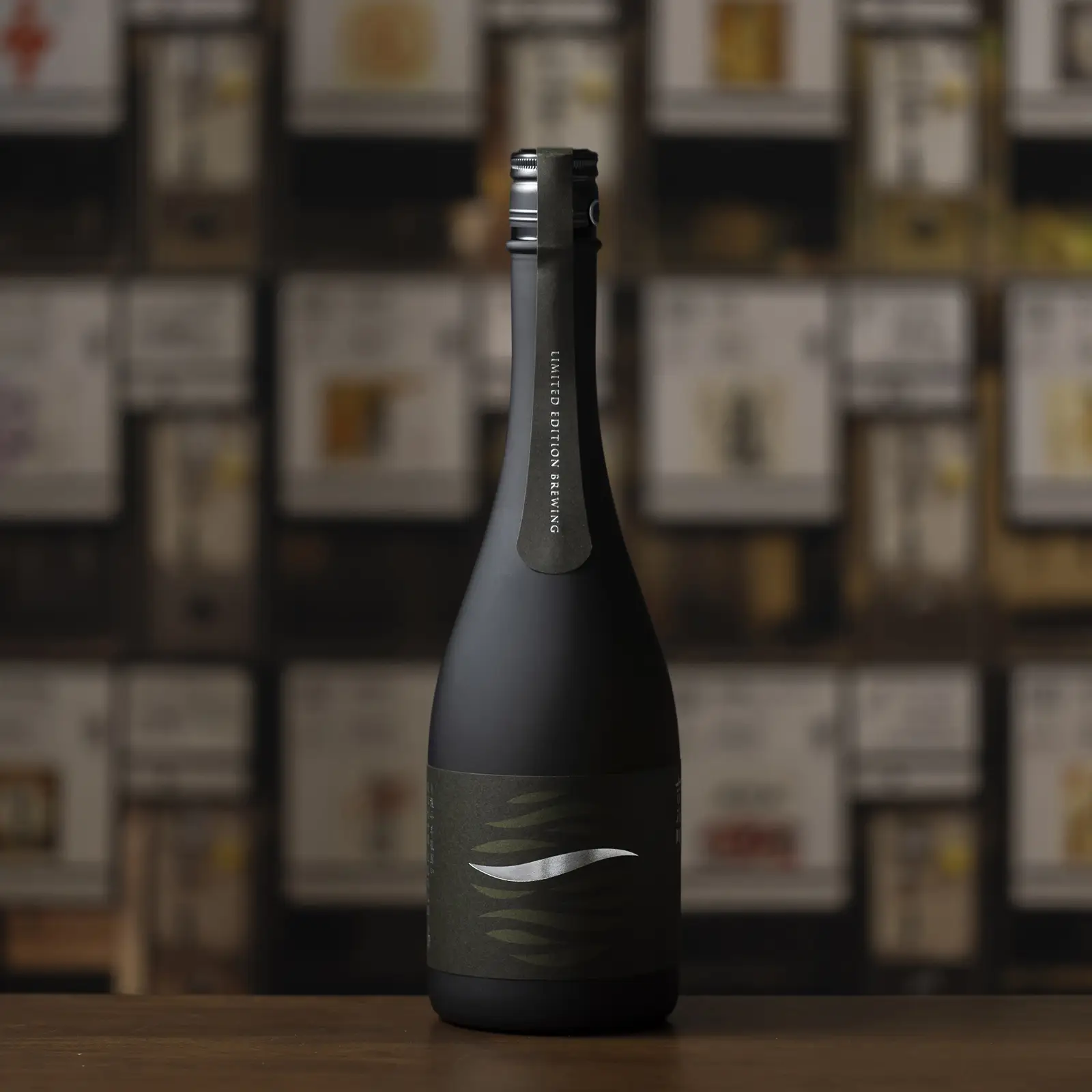 吉乃川 みなも 中汲み斗瓶囲い 純米大吟醸 S-9酵母 無濾過原酒） 720ml【取寄品】