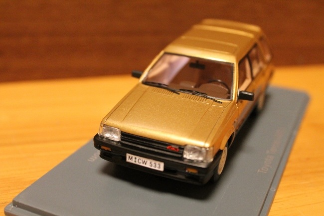 ☆美品★ トヨタ bB 1/43 カラー ミニカー　TOYOTA MTECH ☆美品☆ トヨタ bB 1/43 カラー ミニカー TOYOTA MTECH ☆美品