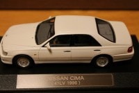 インターアイランド 1/43 日産 シーマ 41LV ホワイトパール HS067|日産|ミニカー