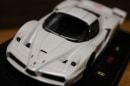 �ޥƥ� 1/43 �ե��顼�� FXX �ۥ磻�� N5610