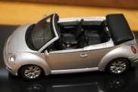 オートアート 1/43 VW ニュービートル カブリオレ シルバー 59758|その他|ミニカー その2