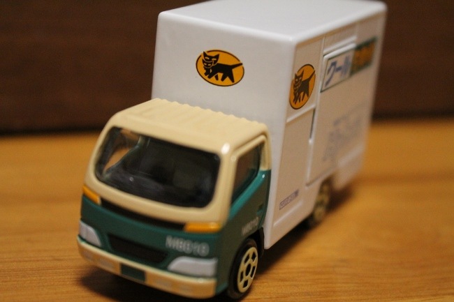 【激レア】TONKA トンカTOYOTA ヤマト運輸 ミニトラック Amazon.co.jp: ミニカーヤマト運輸オリジナル 小型EVトラック 2t