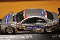 ＭＩＮＩＣＨＡＭＰＳ 1/43 ベンツCクラス DTM 2004 チームAMG 400 043402|メルセデス|ミニカー