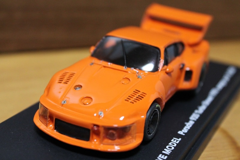 �����ʥȥåץ�ǥ�� 1/43 �ݥ륷�� 935 Turbo ���ȥ꡼�� ����� KEM002O