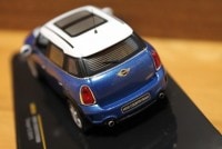 iXO 1/43 ミニ カントリーマン クーパーS ブルー/ホワイト MOC132|BMW|ミニカー その2