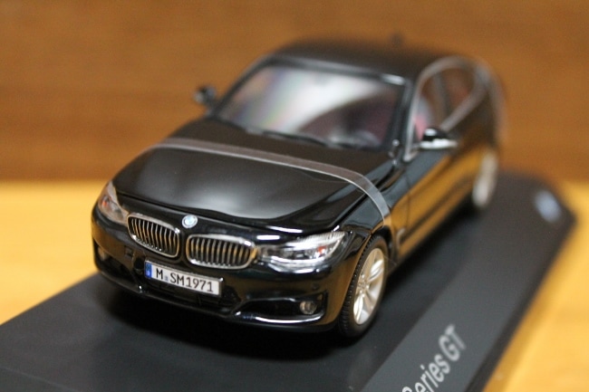 BMW 3シリーズ ミニカー グレー