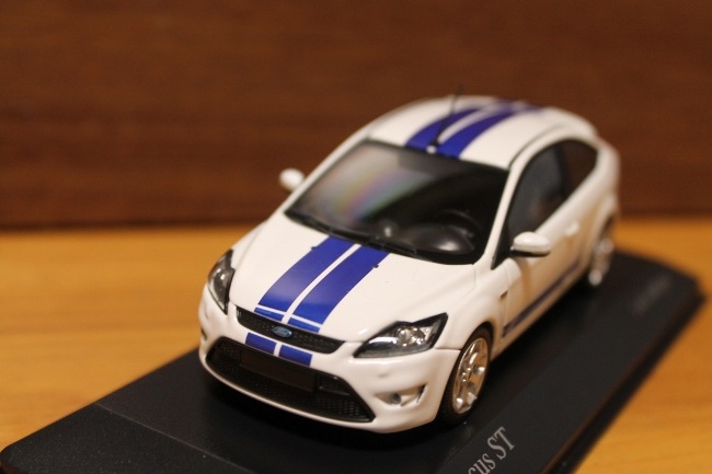 �ͣɣΣɣãȣ��ͣУ� 1/43 �ե����� �ե������� ST 2008 �ۥ磻�� 400 087300