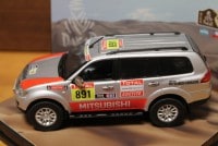 ビテス 1/43 三菱 パジェロ スポーツ ダカールティーム サービスカー 2012 NO.43462|三菱|ミニカー その2