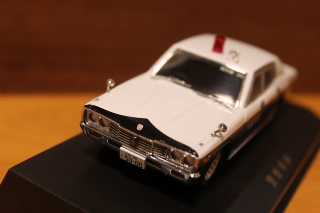 8*i様 DISM 1/43 セドリック330 パトロールカー スクエアソニック Amazon | DISM 1/43 日産 セドリック 330 後期型 機動捜査車両