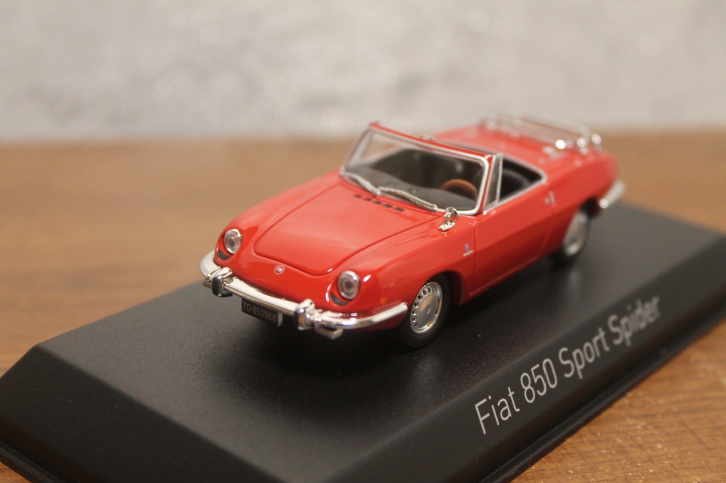 NOREV1/43 フィアット 850 スポーツスパイダー 1968 レッド 778508