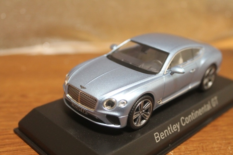 �Υ��1/43���٥�ȥ졼��������ͥ󥿥�GT��2018������С��쥤����270321