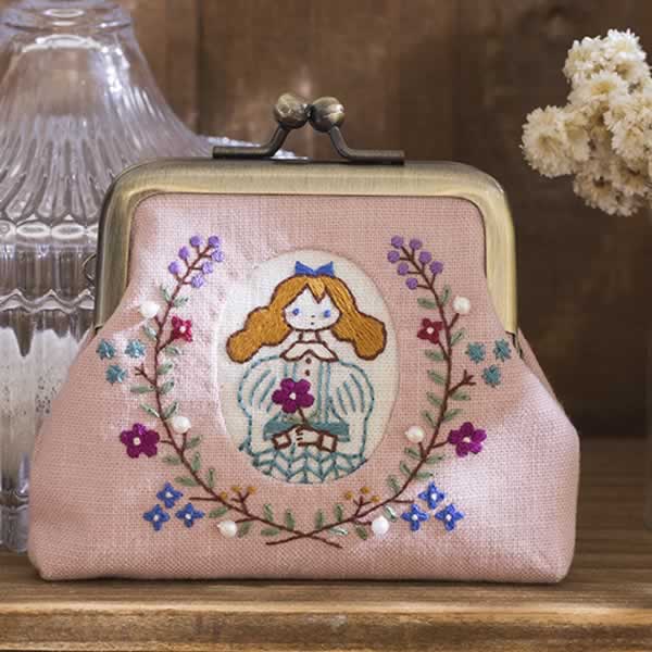 フェリシモ手芸キットクチュリエおでかけ刺しゅう小物の会石井寛子刺繍