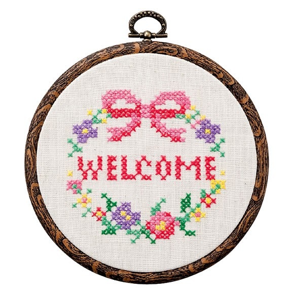 ルシアン ぬりえみたいなクロスステッチ 刺繍キット【リース
