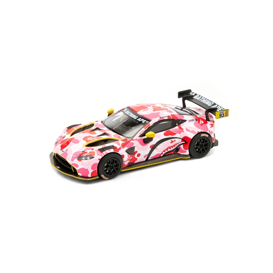 1/64 BAPE® X ASTON MARTIN GT3 1/64 MODEL CAR - PINK